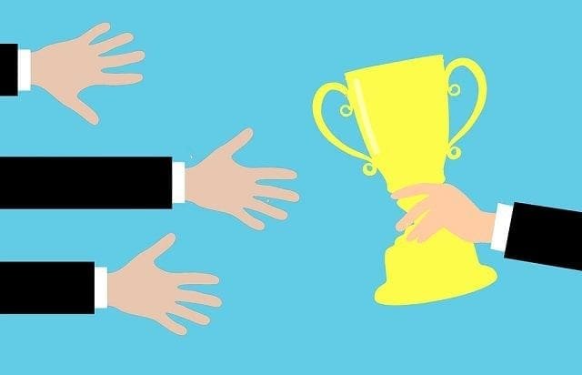 How to Run a Successful Social Media Competition Facebook & Twitter How to Run a Successful Social Media Competition Facebook & Twitter